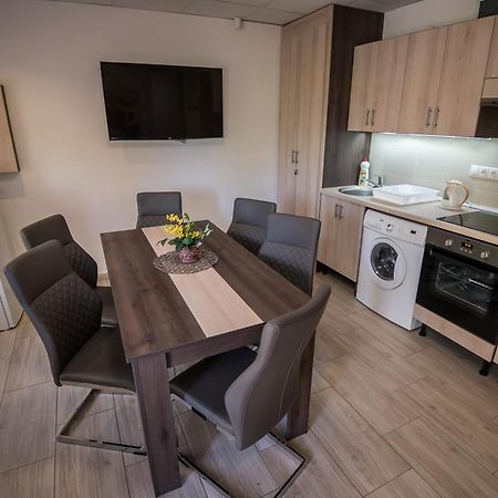 Mokka Apartman Szeged Exterior foto