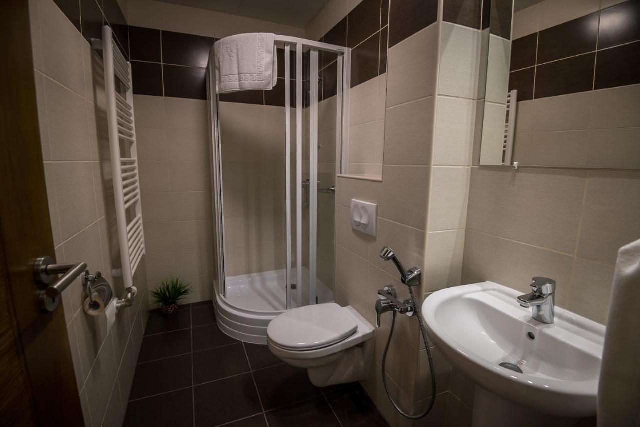 Mokka Apartman Szeged Exterior foto